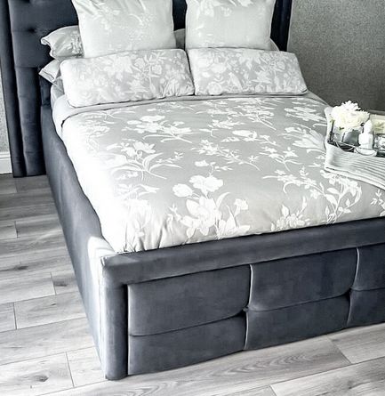 Square bed frame (with 5ft high headboard)