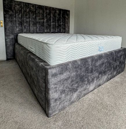 Santorini bed frame (with 5ft high headboard)