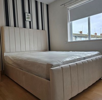 Lyons bed bundle